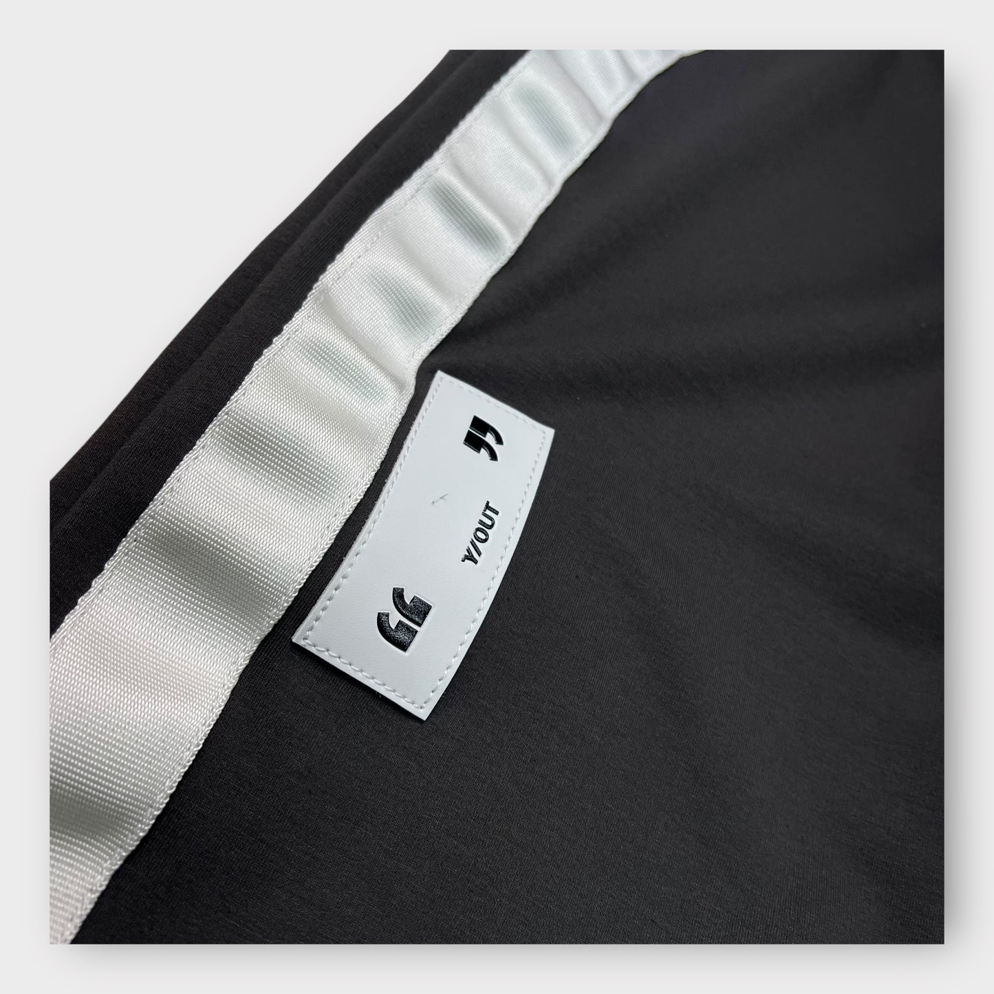 Sudadera Y/OUT