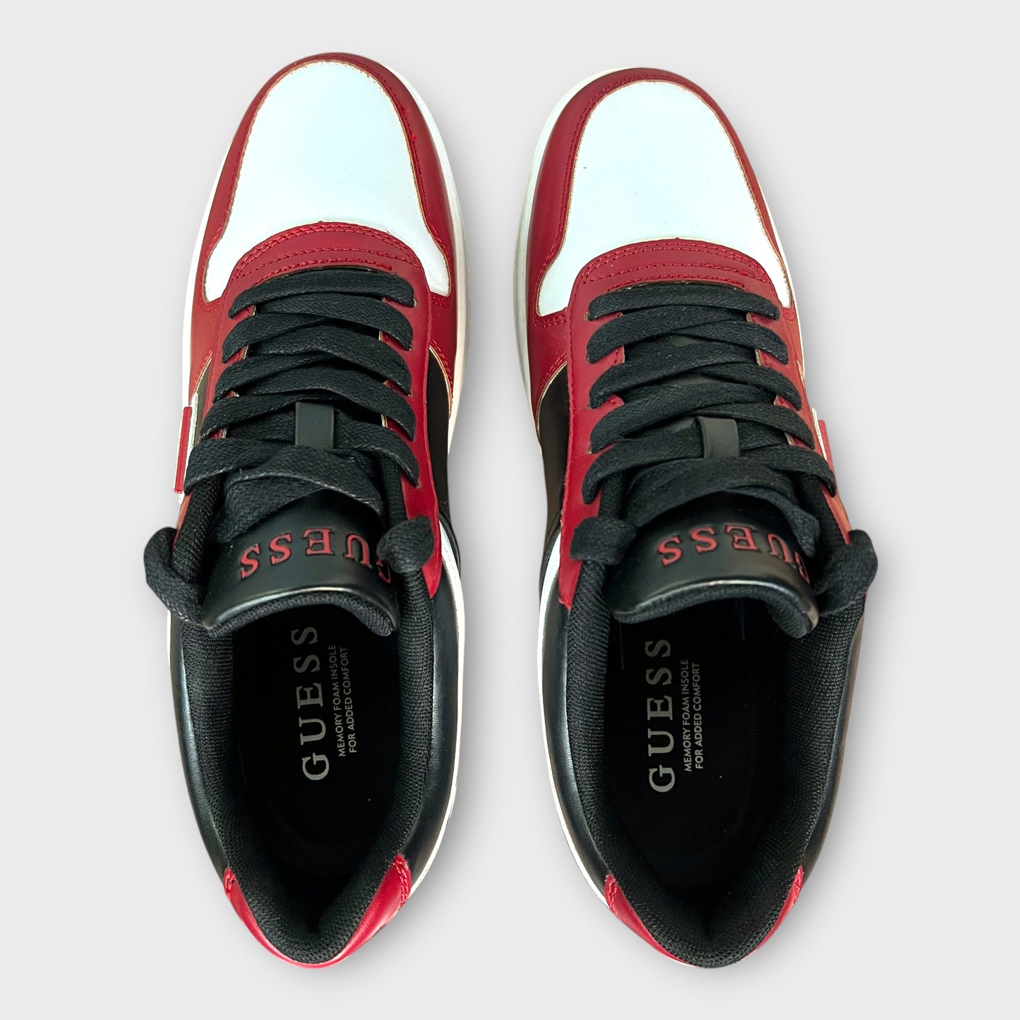Zapatos Guess