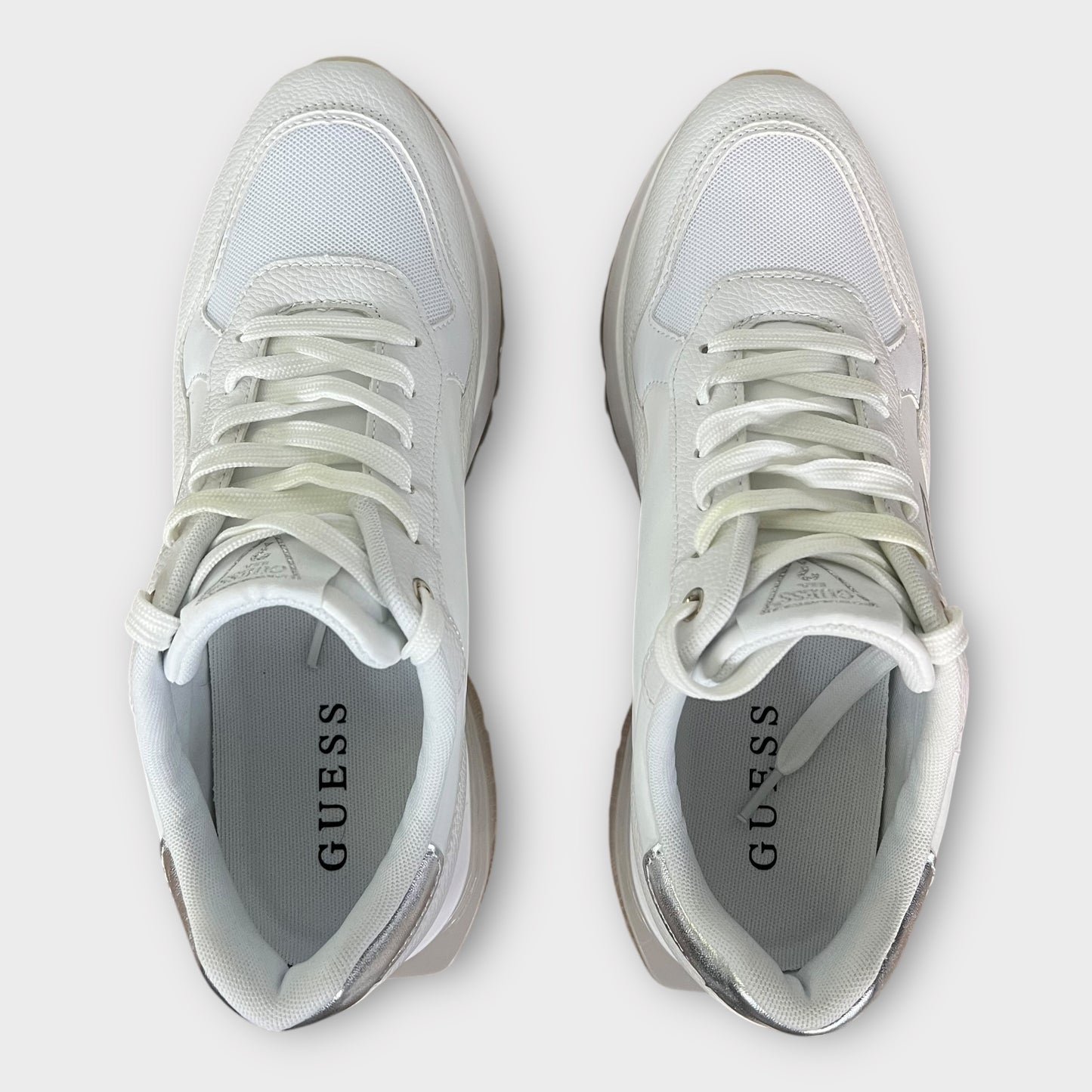 Zapatos Guess