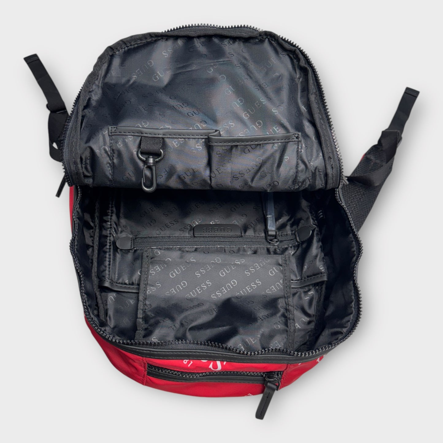 Morral Guess