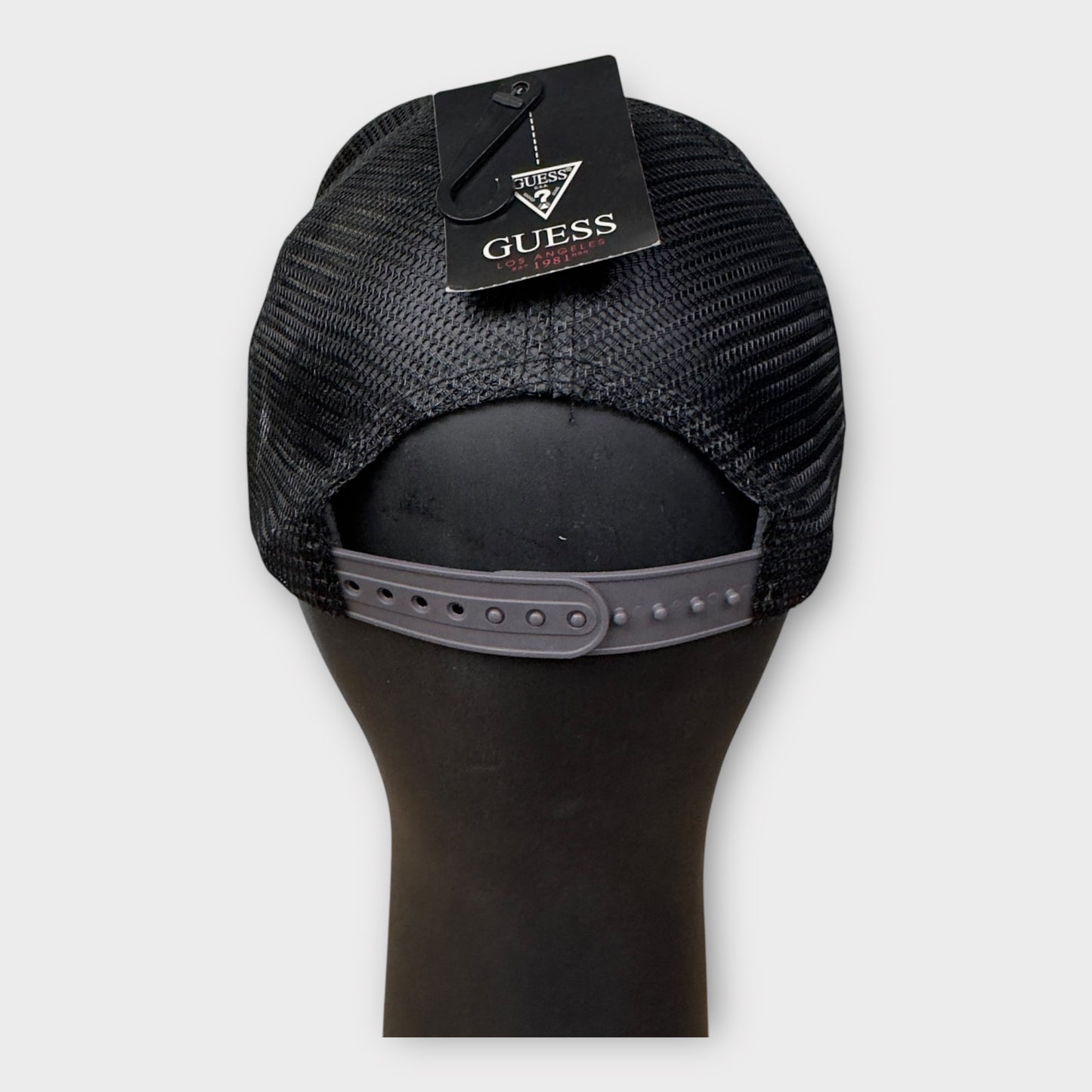 Gorra Guess