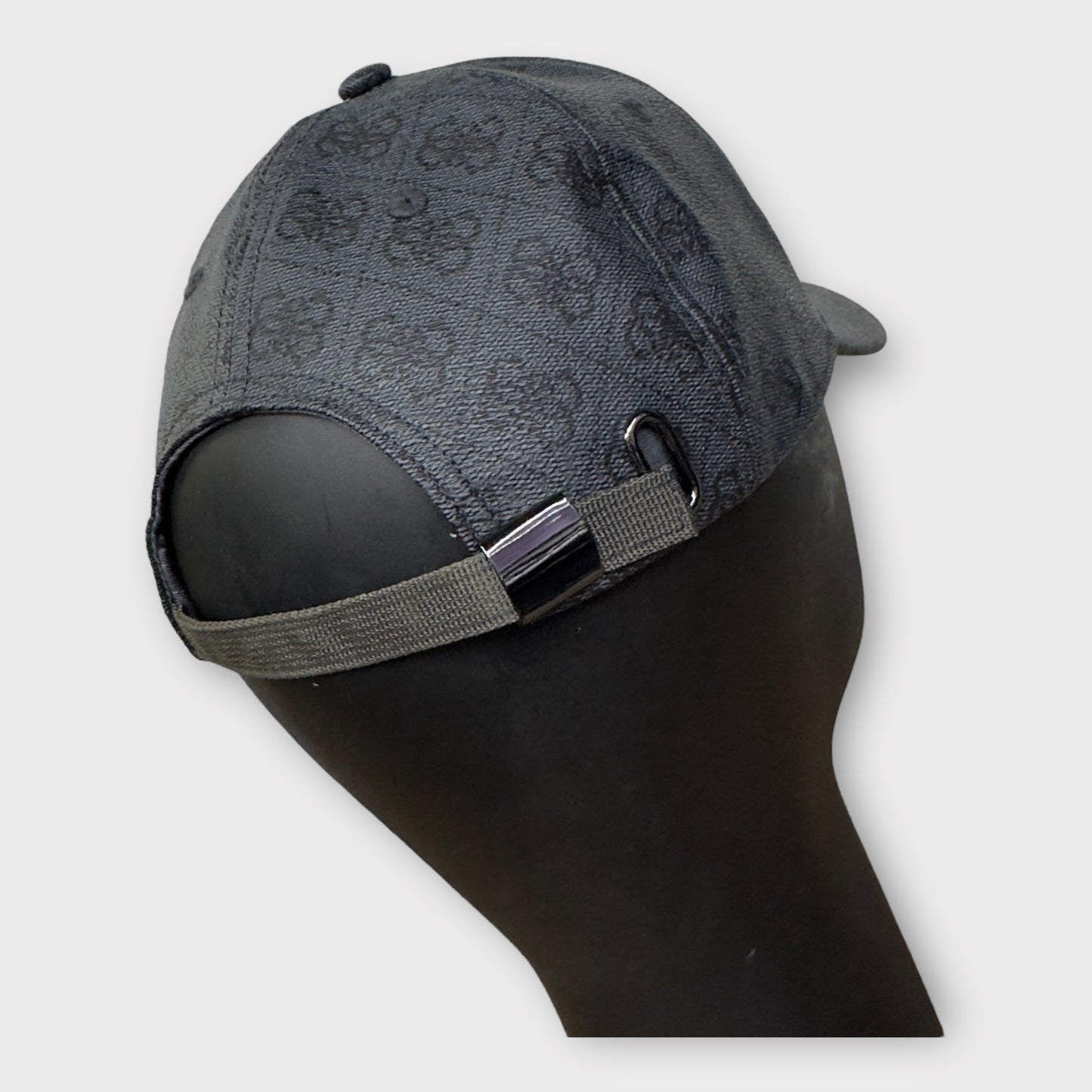 Gorra Guess