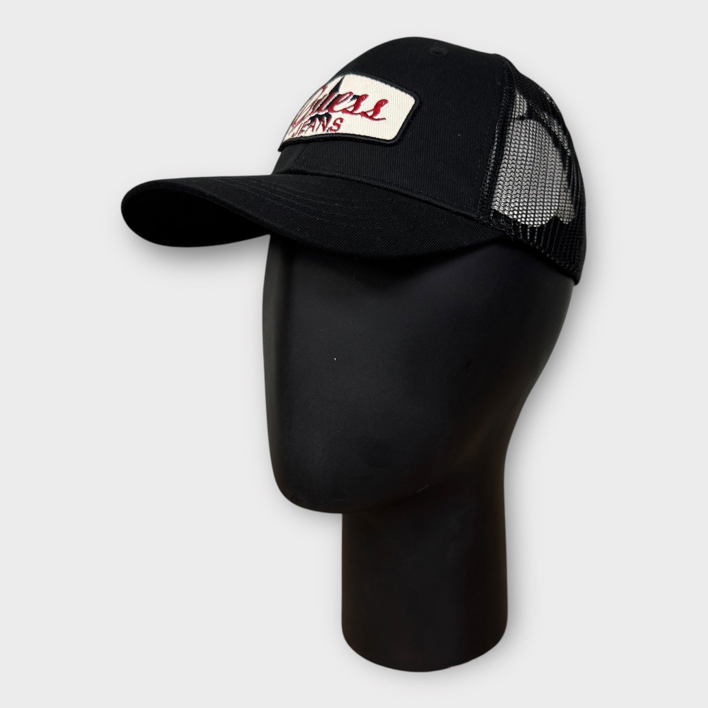 Gorra Guess