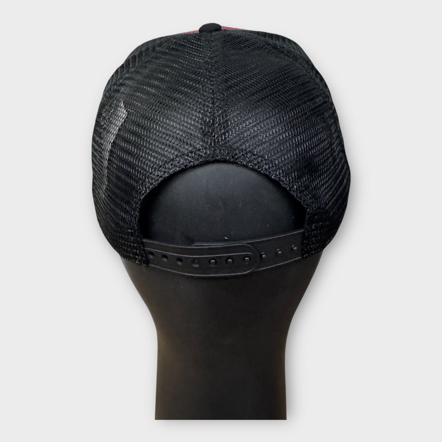 Gorra Guess