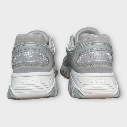 Zapatos Guess