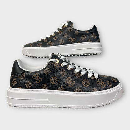 Zapatos Guess