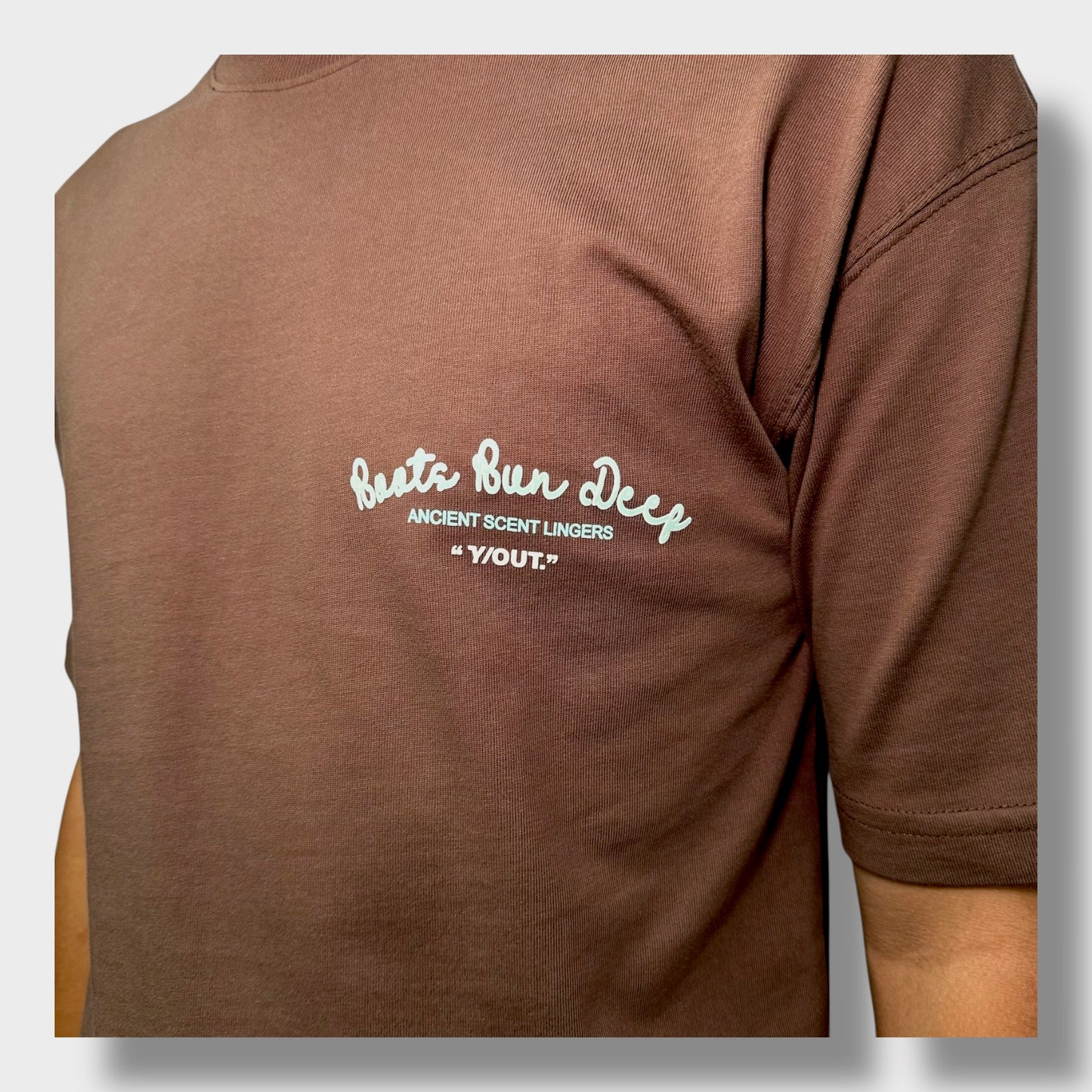 Camiseta Y/Out
