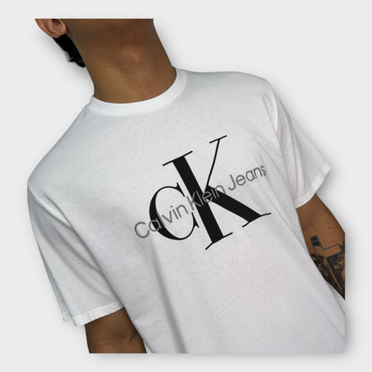 Camiseta Calvin Klein