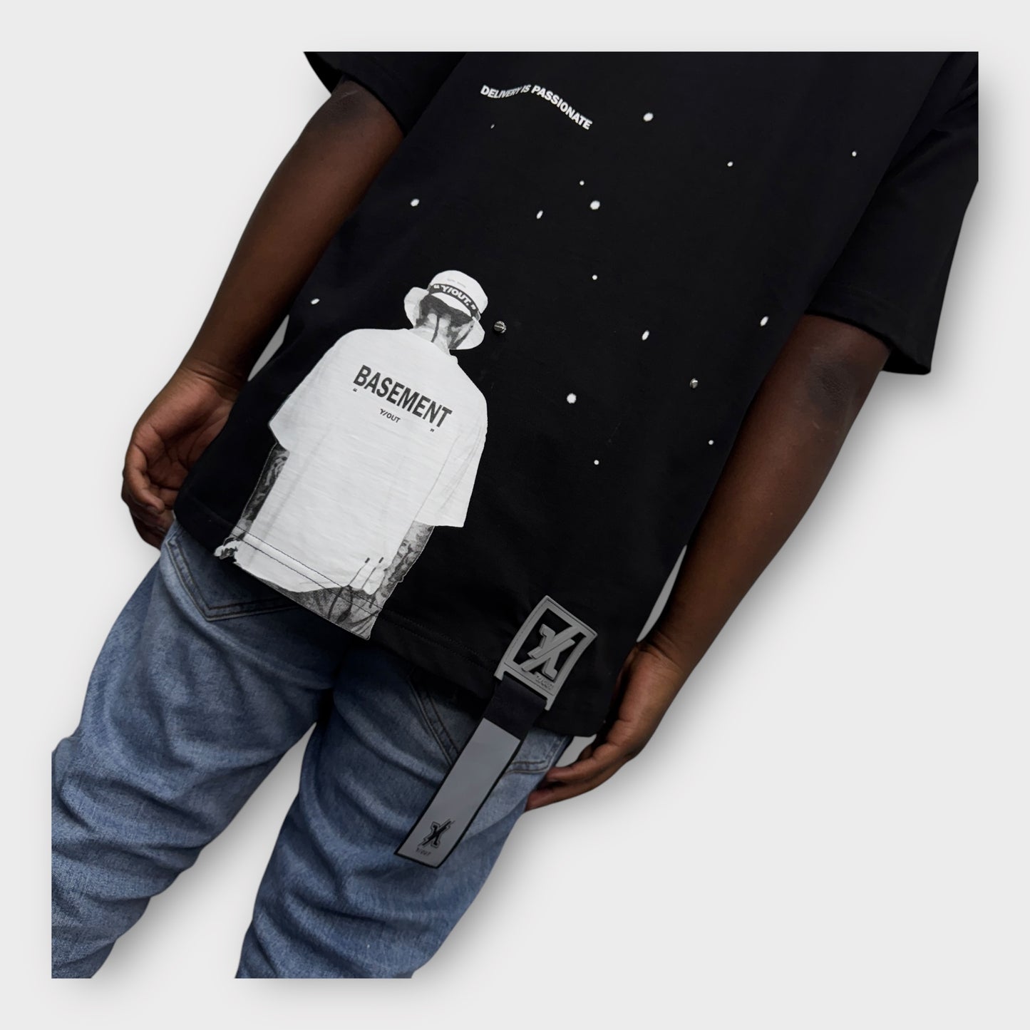 Camiseta Y/OUT