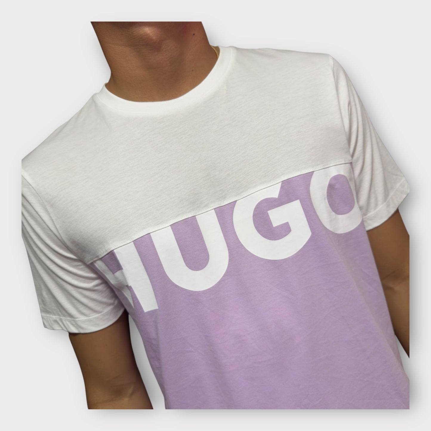 Camiseta Hugo
